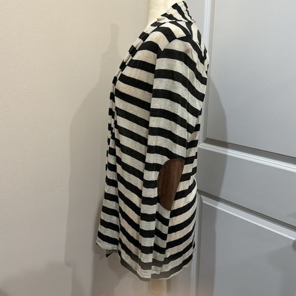 Striped Cardigan - Picture 2 of 8